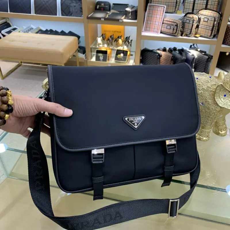 prada aaa homme mini sac a main s_10706202